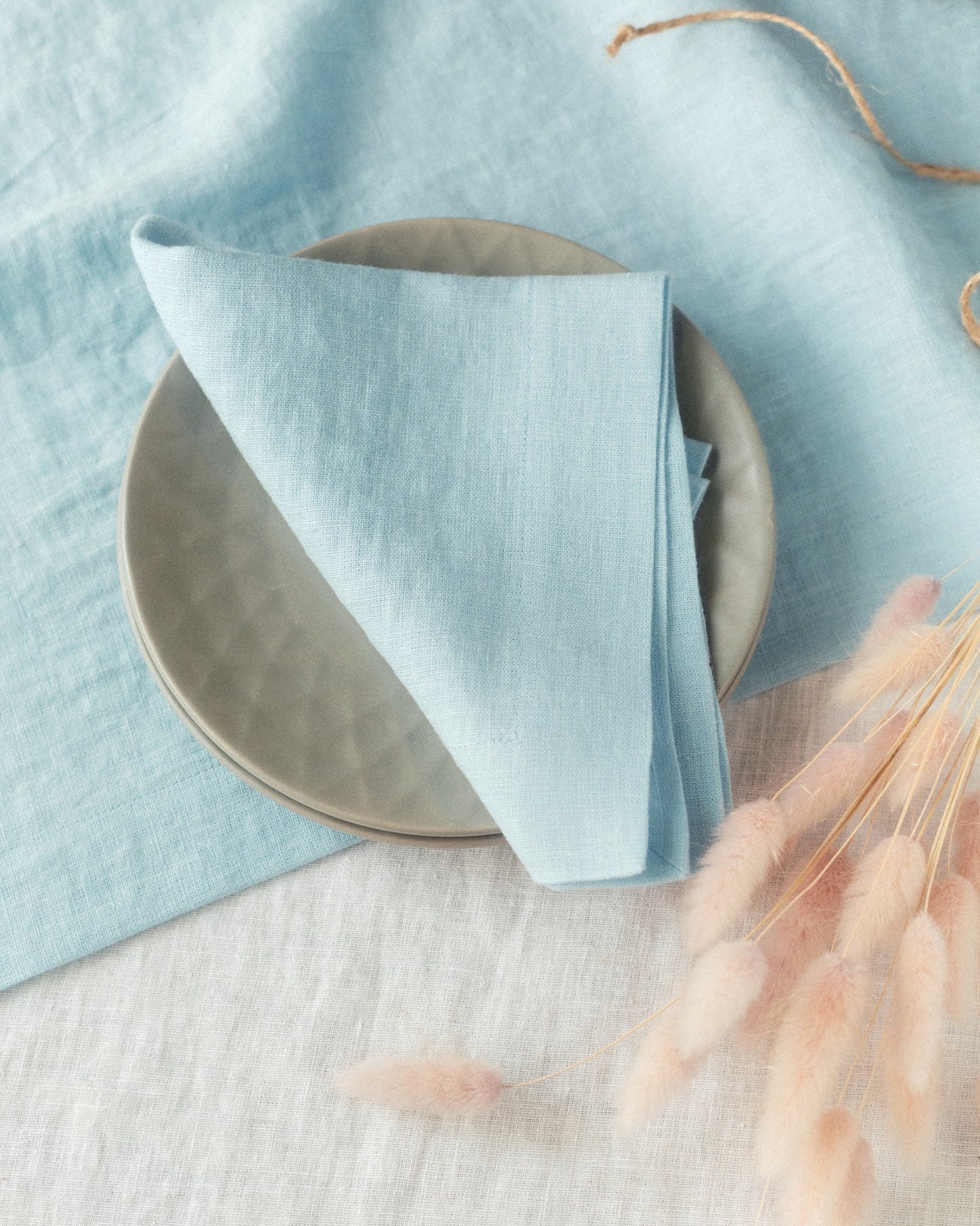Linen Bundle: Runner & 6 Napkins (Sky Blue)