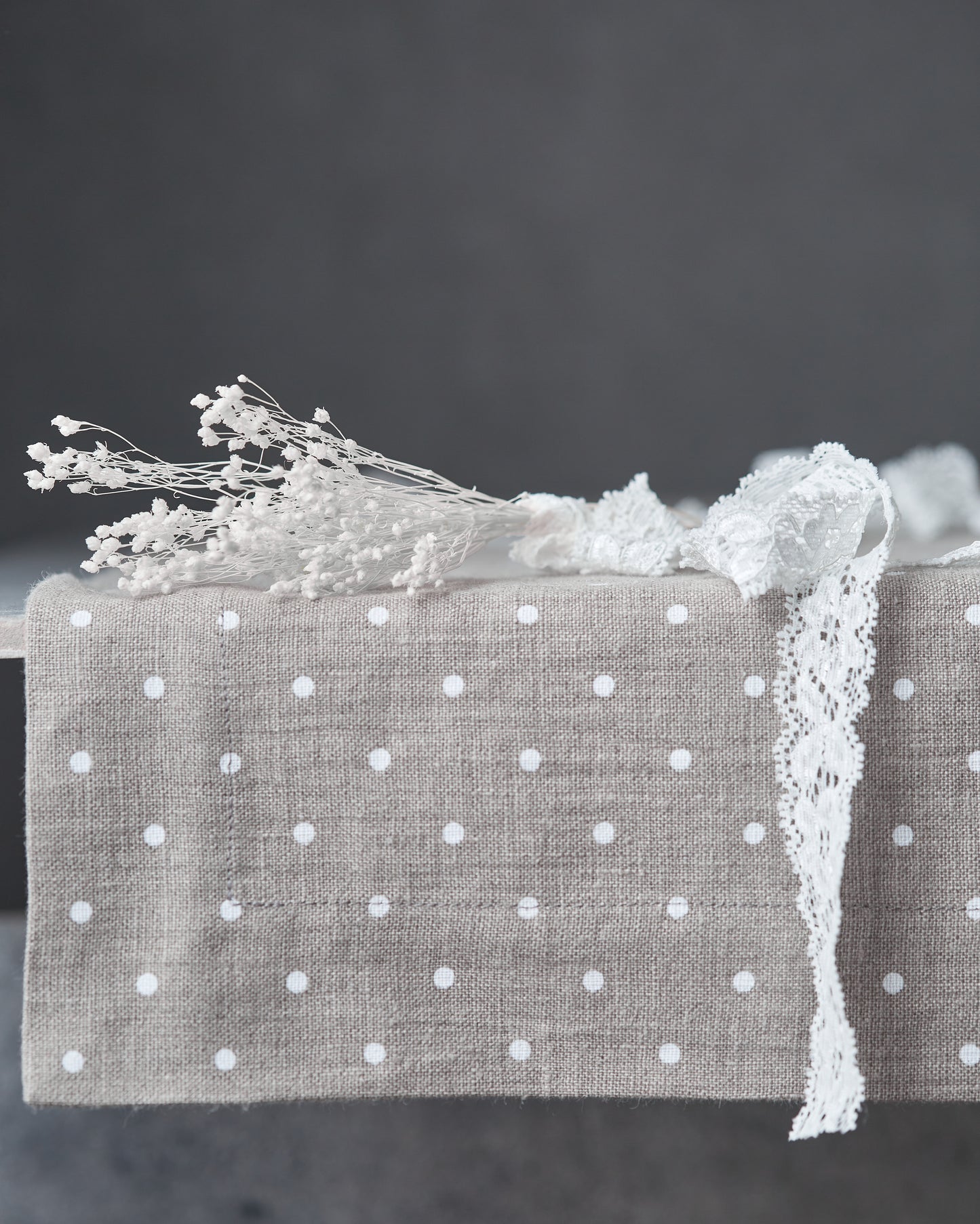 Grey table runner with white polka dots and lace trim - Fine Dining 4 Home