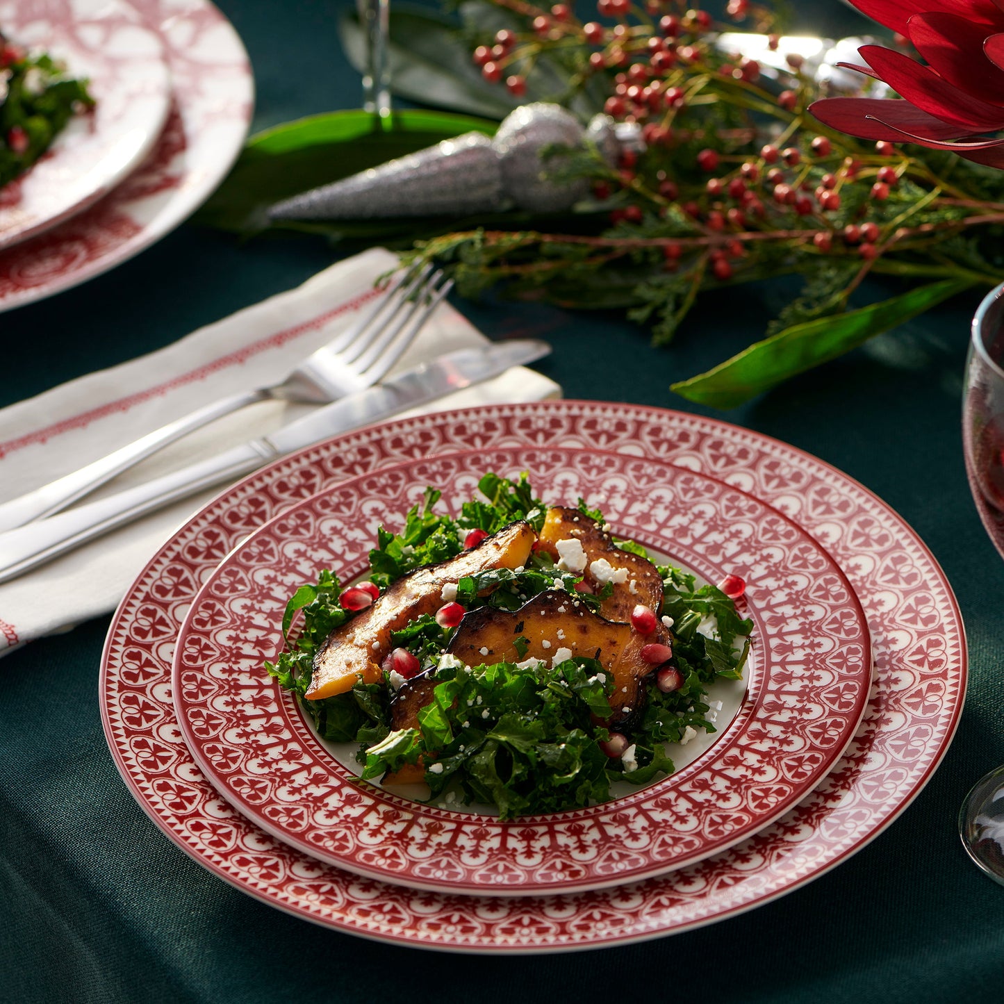 Casablanca Rimmed Dinner Plate