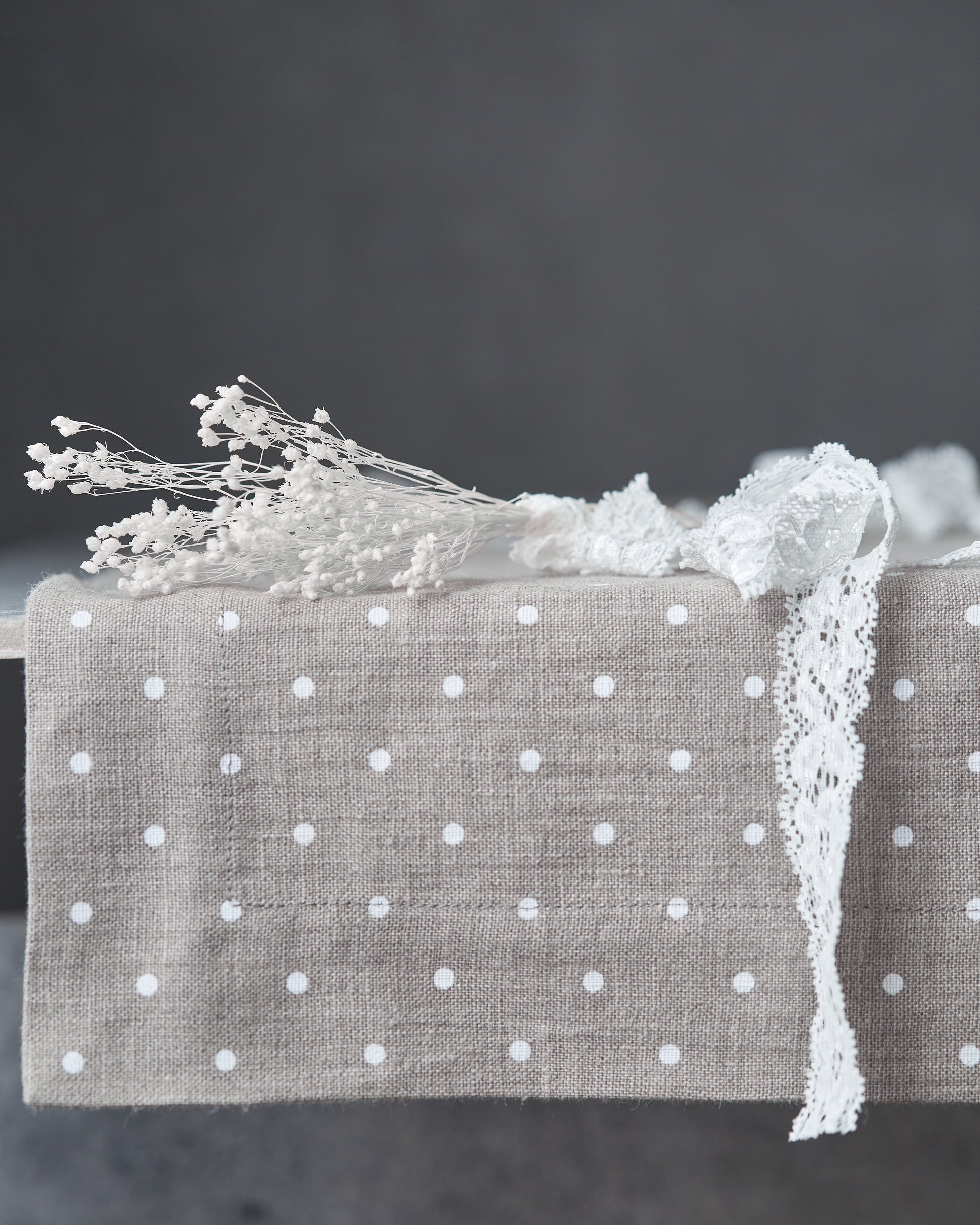 Grey table runner with white polka dots and lace trim - Fine Dining 4 Home